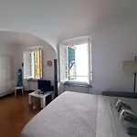 La Casa Di Flora דירה